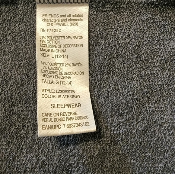 FRIENDS Inspired Women's Sleep Shirt 👕 - Picture 11 of 11